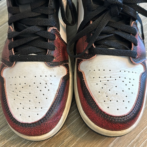 Nike Air Jordan 1 Mid SE - Picture 3 of 9